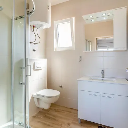 Appartamento Mare-4 By Interhome